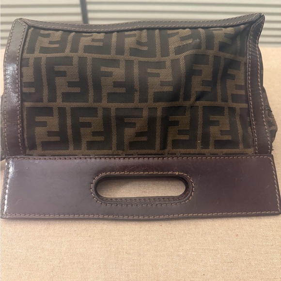 Fendi Vintage Women’s mini clutch logo thick mesh mini Bag *Authentic* - Picture 2 of 7